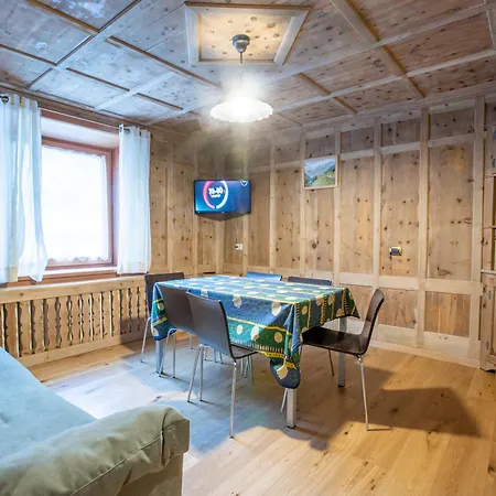 Jetta Apartment *