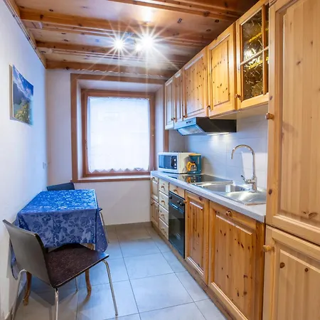 Jetta Apartment